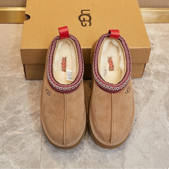Ugg Chestnut Tazz Tasman Platform Slippers - Picture 5 of 8